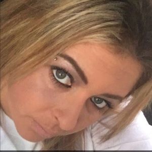 Meet your Posher, Lacy